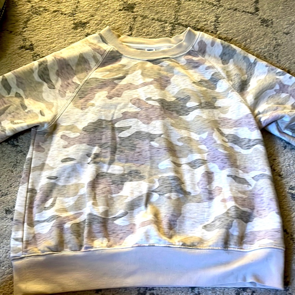 Sweatshirt
